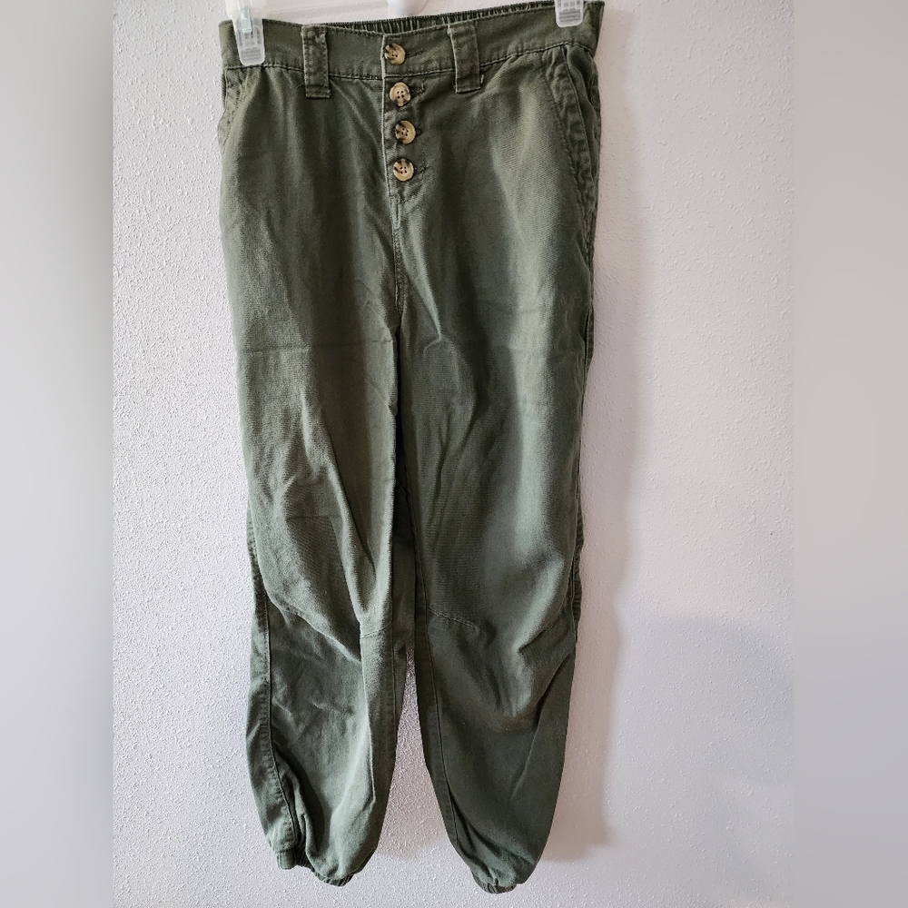 Vanilla Star button front olive drab joggers, size S/0
